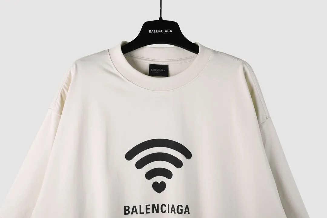 𝐁a𝐋en𝐂i𝐆a ：𝐁A𝐋EN𝐂IA𝐆A/ ；wifi T ： 32 240 - # # 24ss Same Style ❗️❗️❗️ size：xs s m l